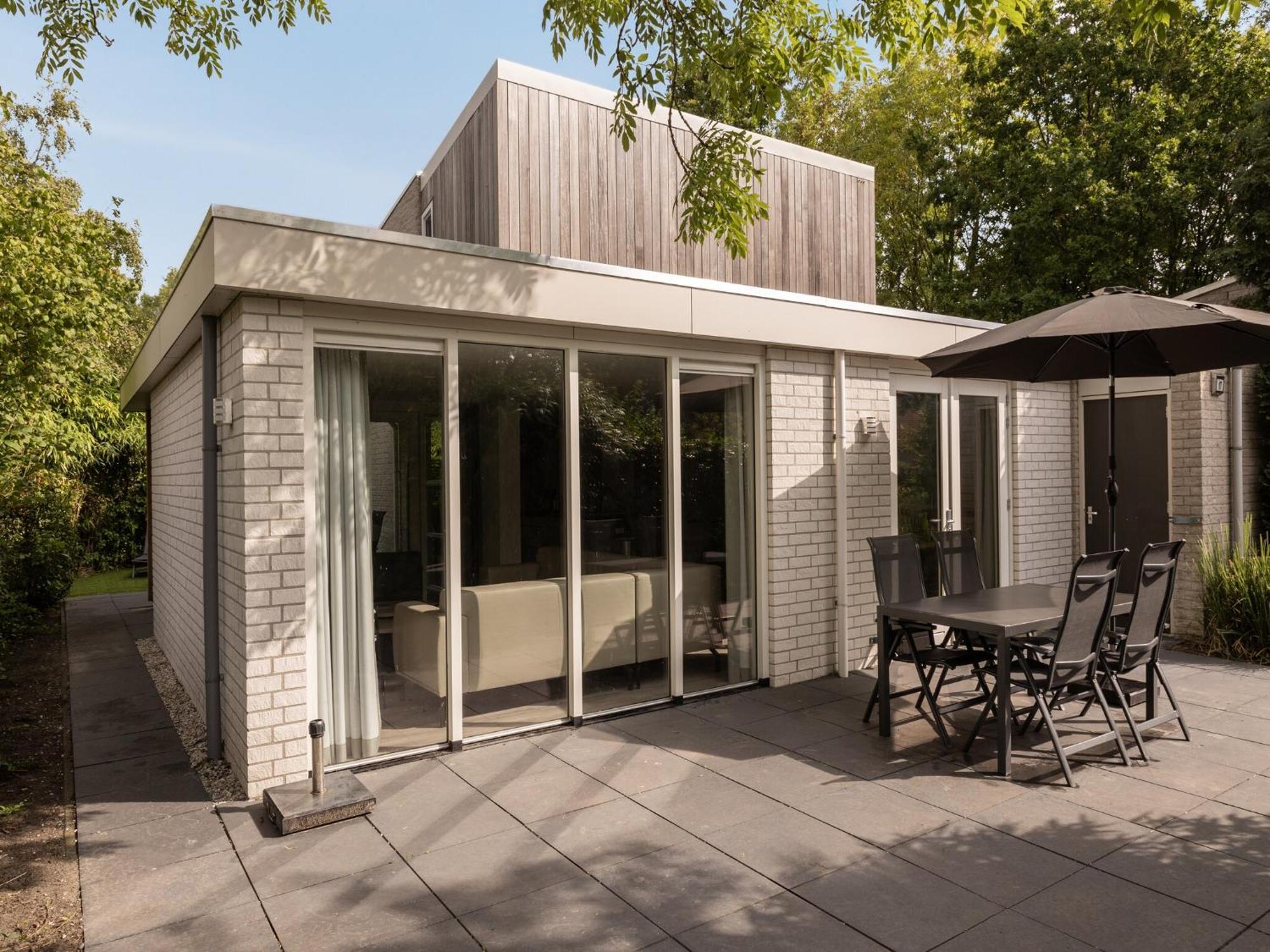 Vakantiehuis Friendly House With Sauna And Sunshower