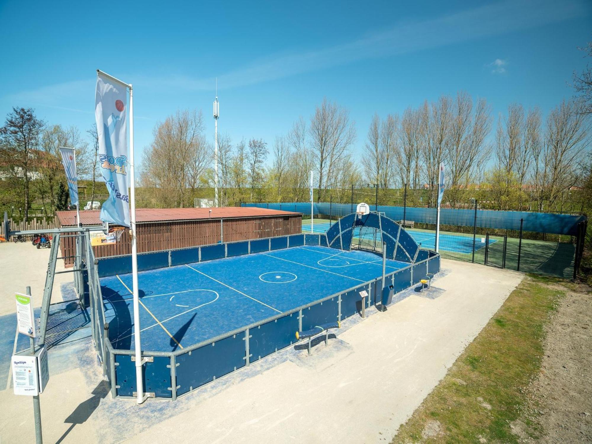 Vakantiehuis Friendly House With Sauna And Sunshower
